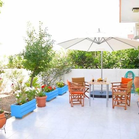 Marble Cool 2-Bedroom Down Town Yard House Kíssamos Esterno foto