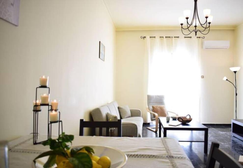 Marble Cool 2-Bedroom Down Town Yard House Kíssamos Esterno foto